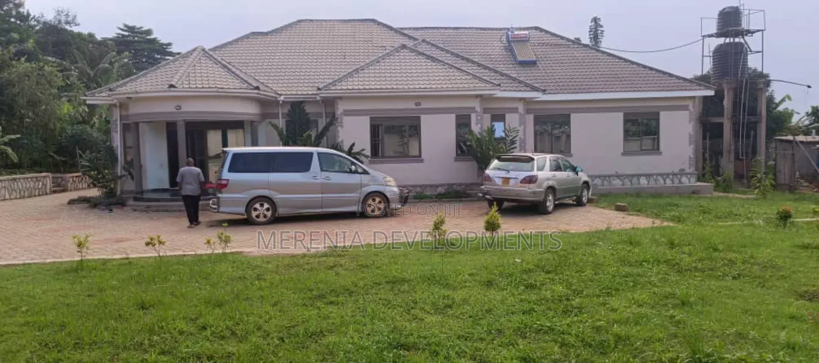 6bdrm House in Gayaza, Wakiso / Wakiso for sale
