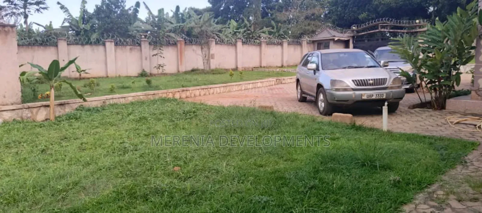 6bdrm House in Gayaza, Wakiso / Wakiso for sale