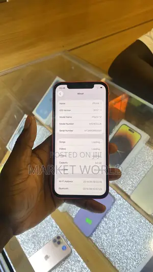 Apple iPhone 12 64 GB Red