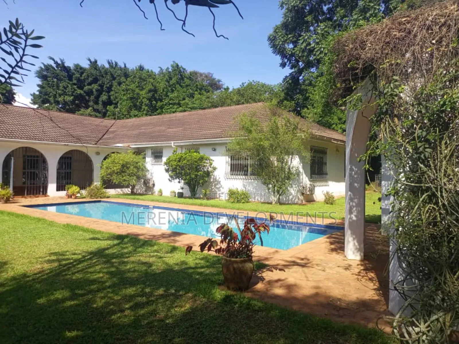 5bdrm House in Kiwatule, Nakawa for sale