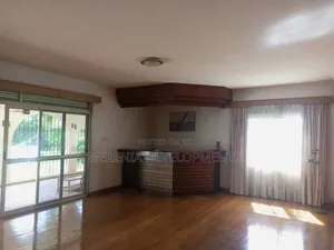5bdrm House in Kiwatule, Nakawa for sale