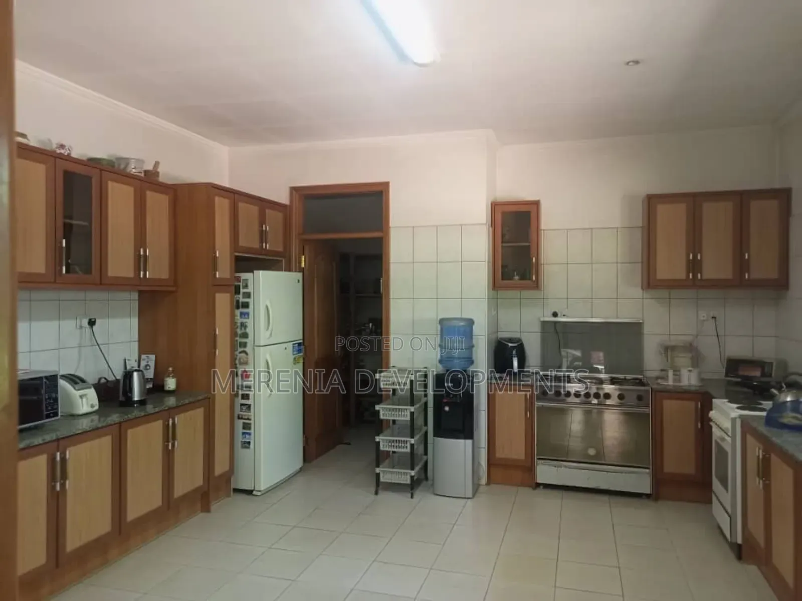 5bdrm House in Kiwatule, Nakawa for sale