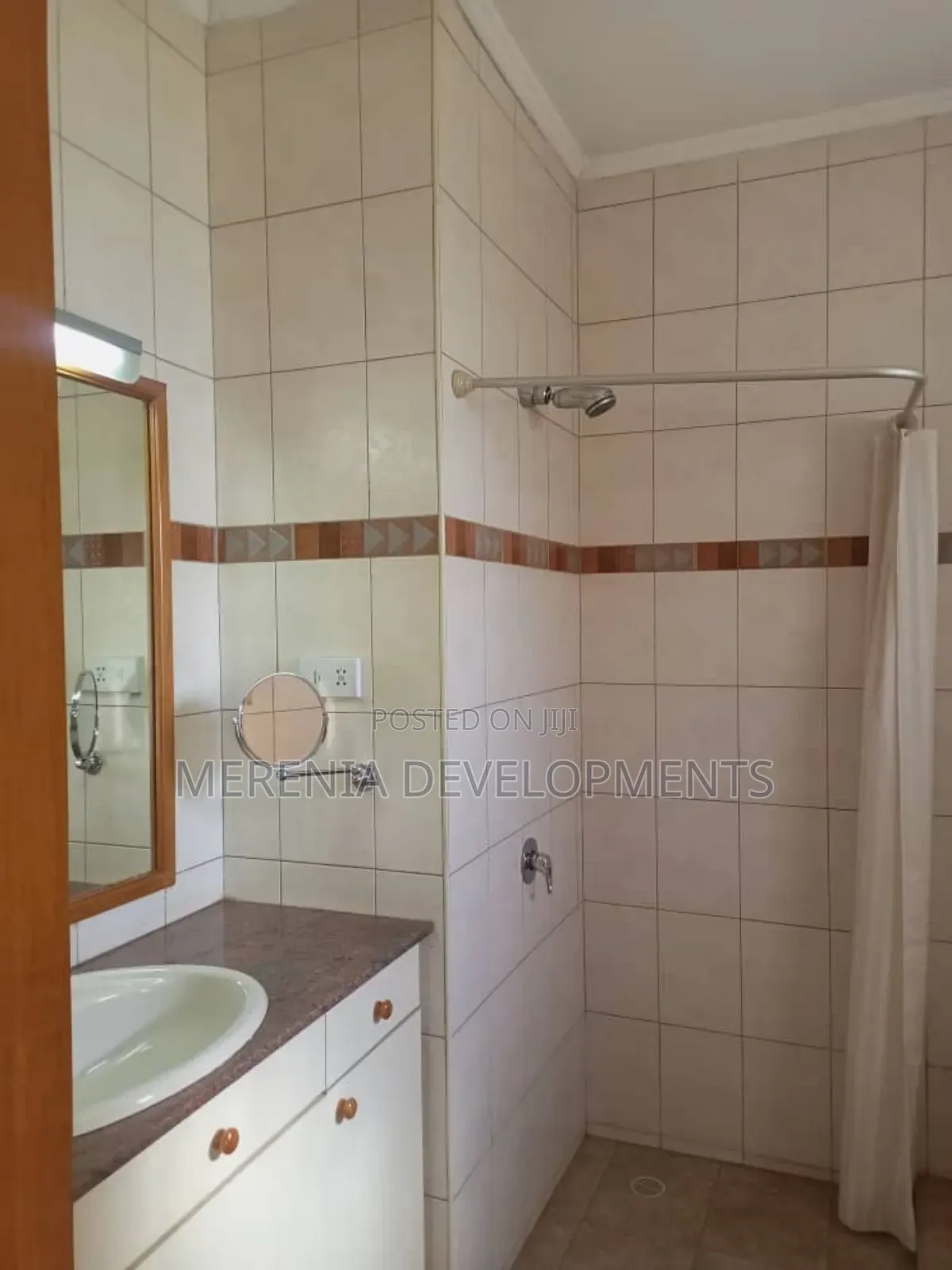 5bdrm House in Kiwatule, Nakawa for sale