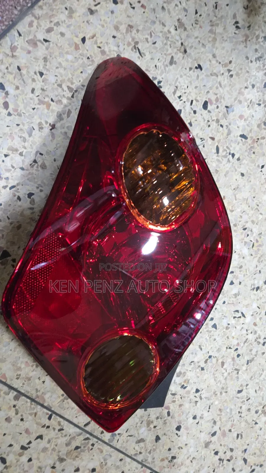 Toyota Ist 2002 - 2005 Taillamps