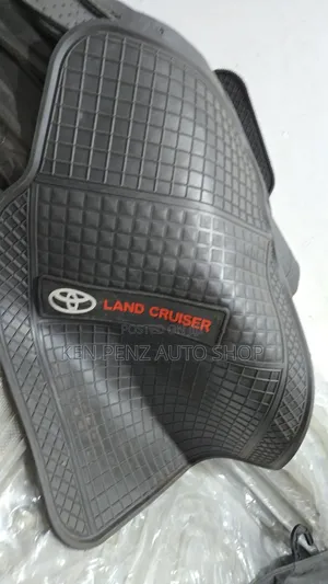 Landcruiser Labeled Neted Carpets/Floor Mats
