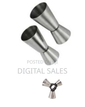 Stainless Steel Triple-Head Cocktail Measuring Jigger.