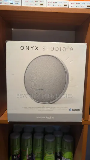 Onyx Studio 9
