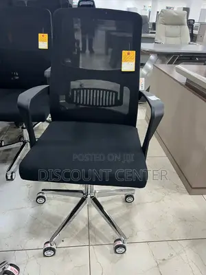 Ergonomic Office Chair With Wheels and Head Rest