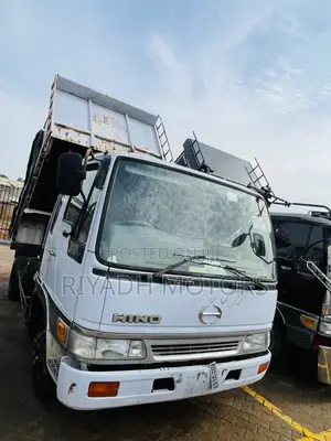Hino Dumper 1997 Blue Color