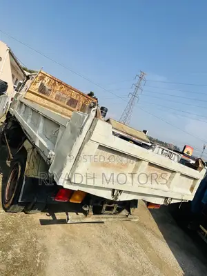 Fuso Dumper Round Light