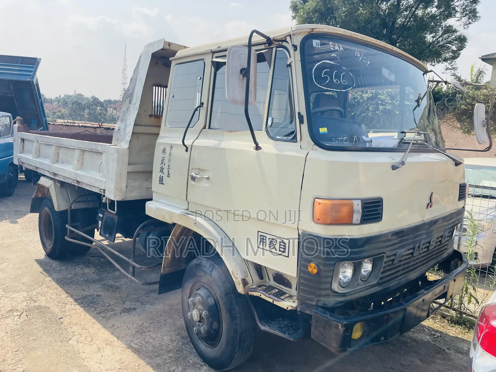 Fuso Dumper Round Light