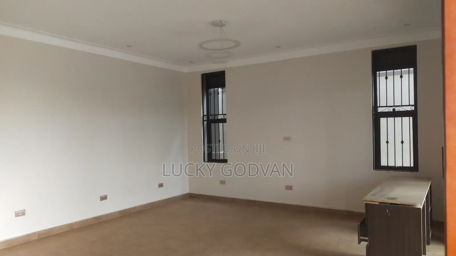 Furnished 5bdrm Mansion in Kira for sale