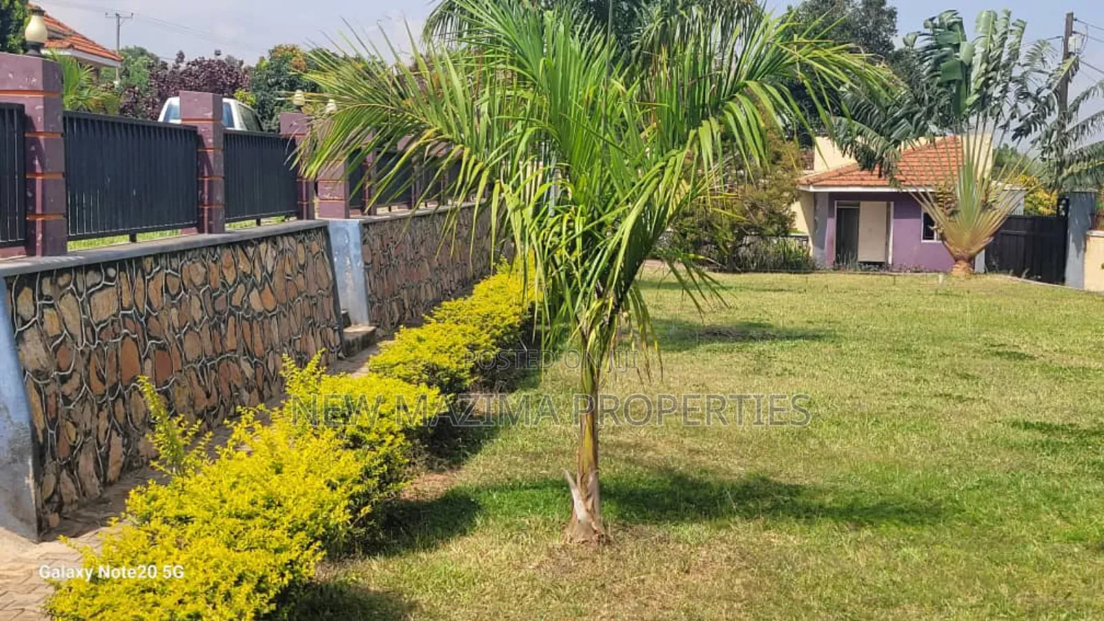 7bdrm Bungalow in Kitala Ntebe Rd, Central Division for rent