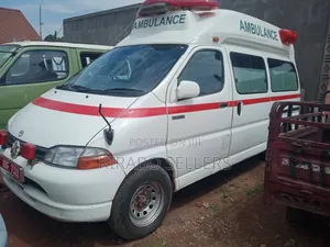 Toyota HiAce 1998 White