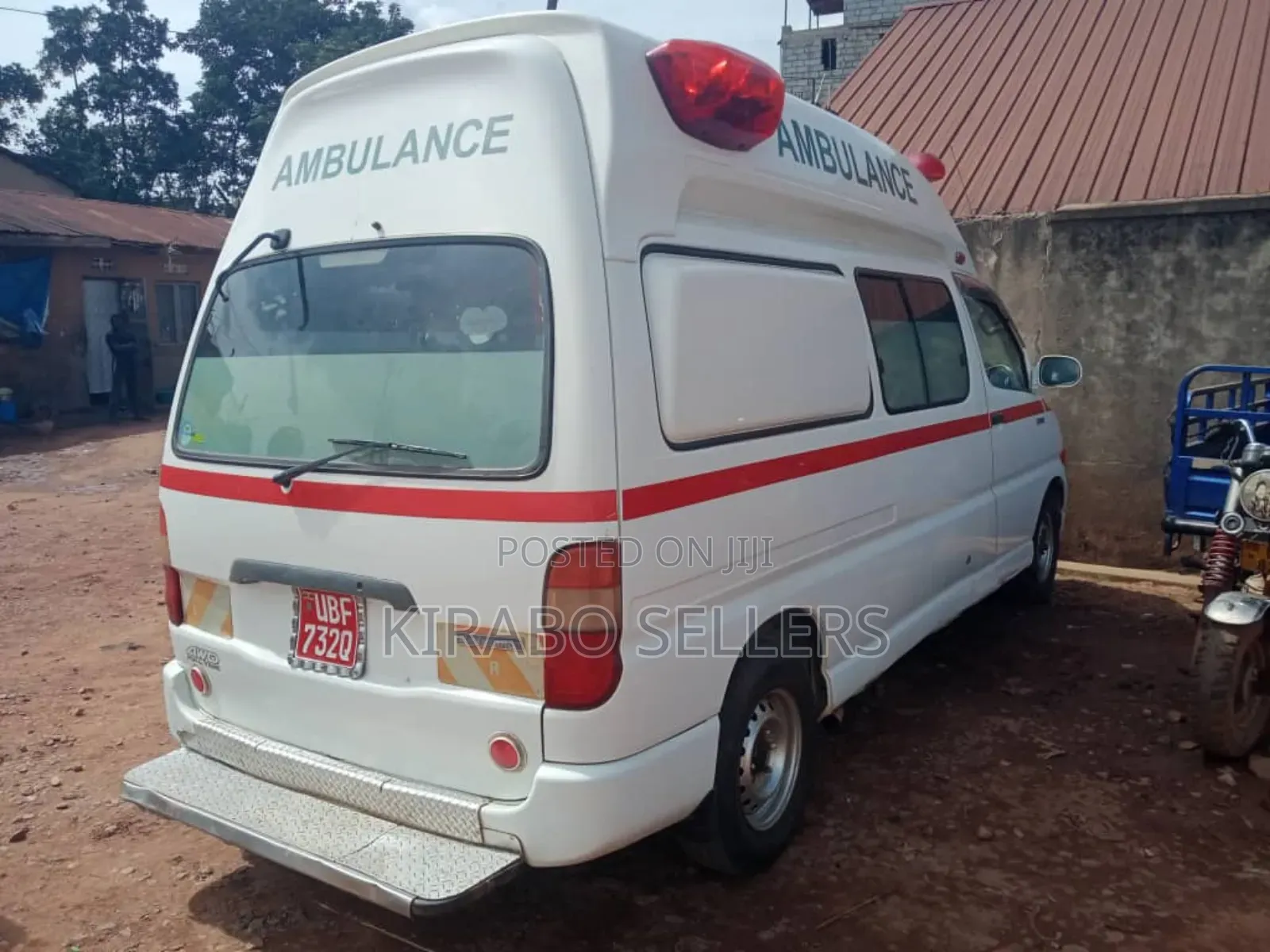 Toyota HiAce 1998 White