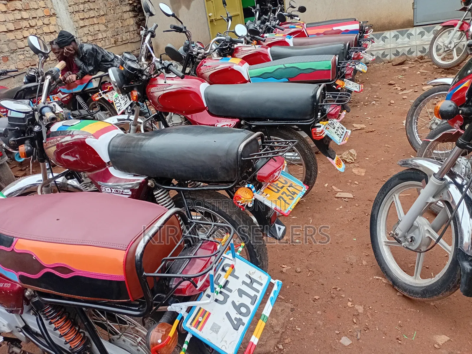 Bajaj Boxer 100 2025 Red