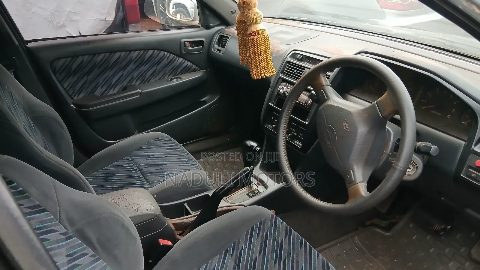 Toyota Caldina 2000 Silver