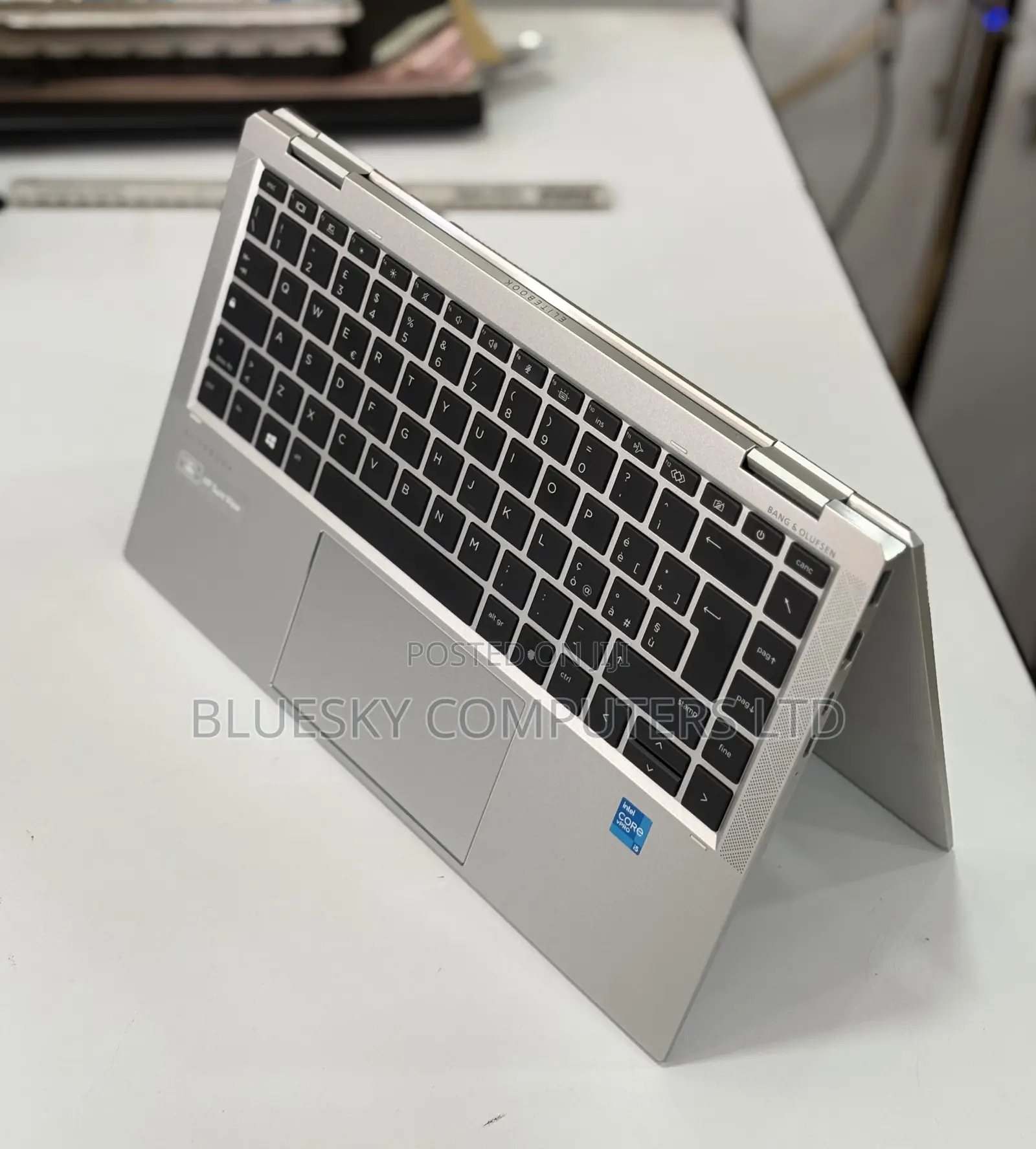 New Laptop HP EliteBook 1040 G8 16GB Intel Core I5 SSD 512GB