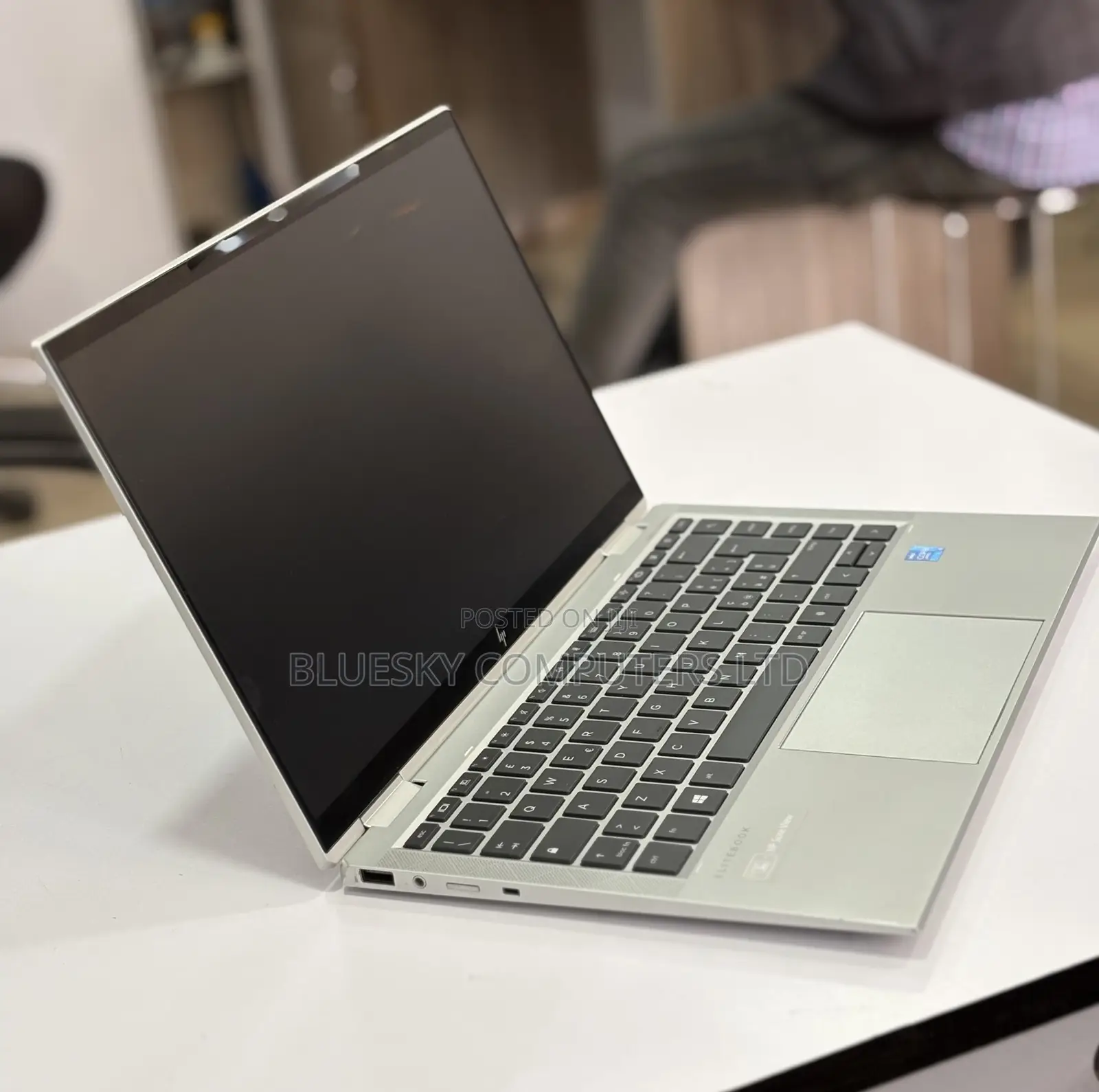 New Laptop HP EliteBook 1040 G8 16GB Intel Core I5 SSD 512GB