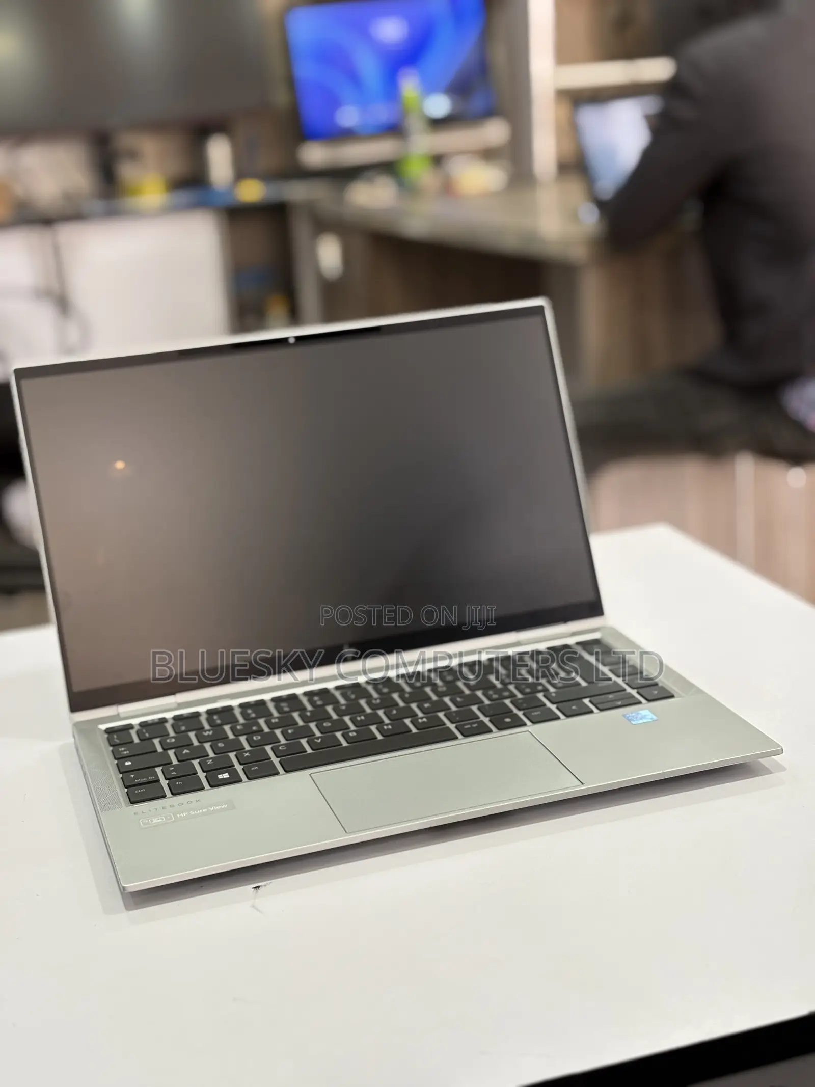 New Laptop HP EliteBook 1040 G8 16GB Intel Core I5 SSD 512GB