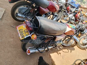 Bajaj Boxer 100 2017 Red