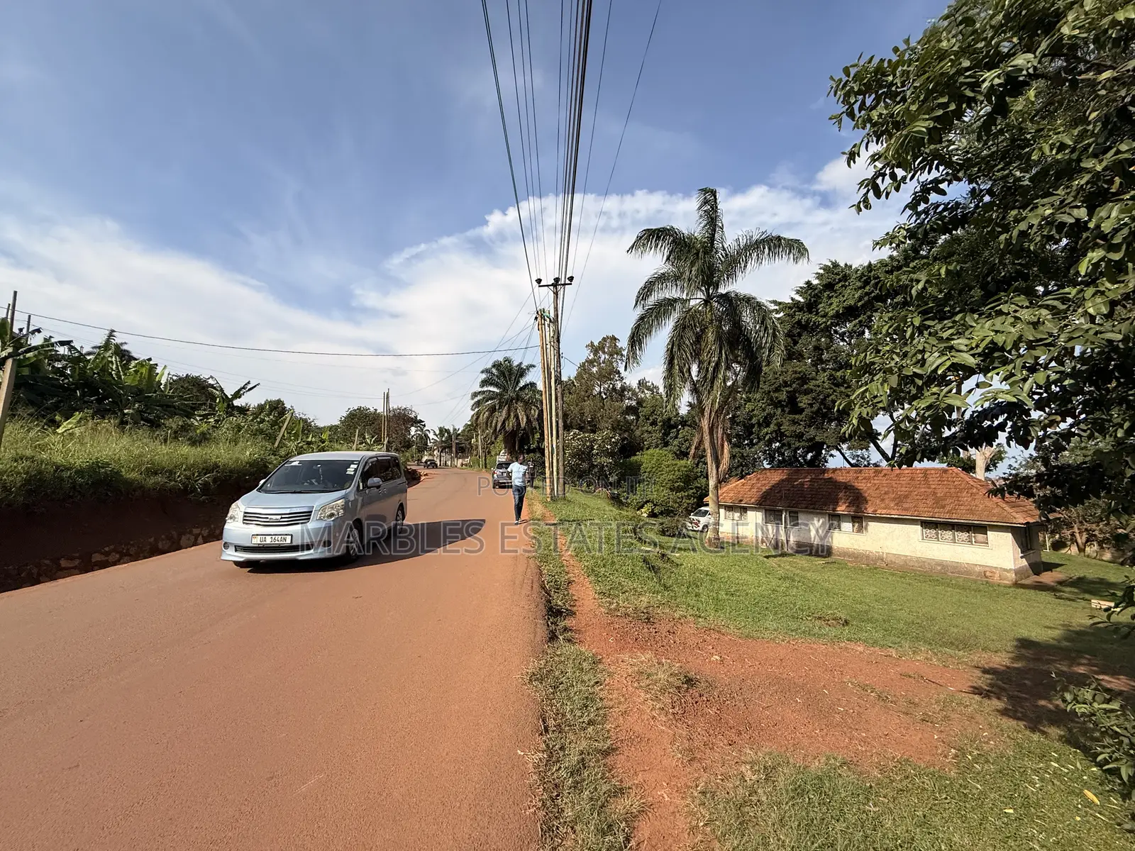 Plot for Sale in Lubowa With Lake View