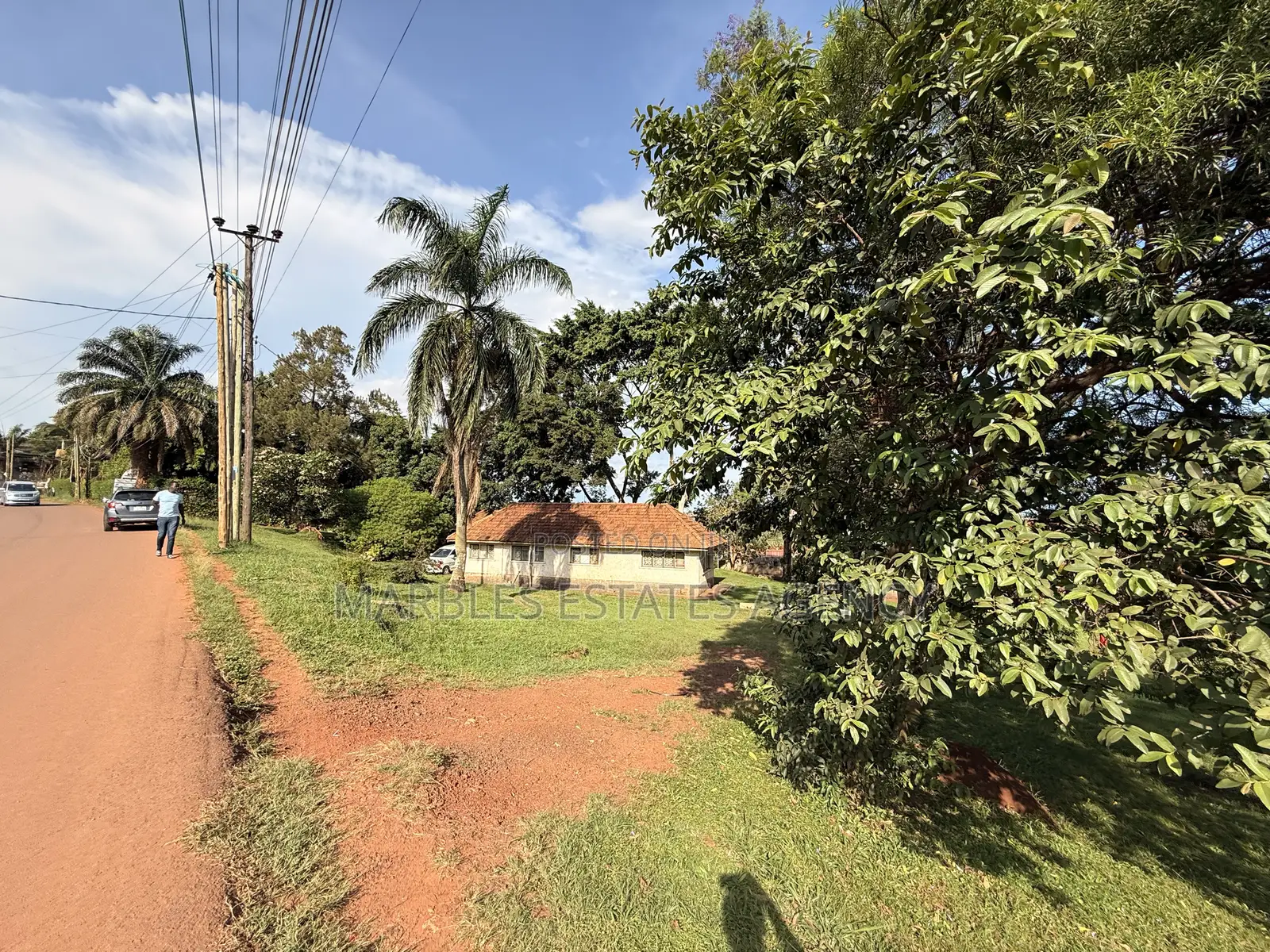 Plot for Sale in Lubowa With Lake View