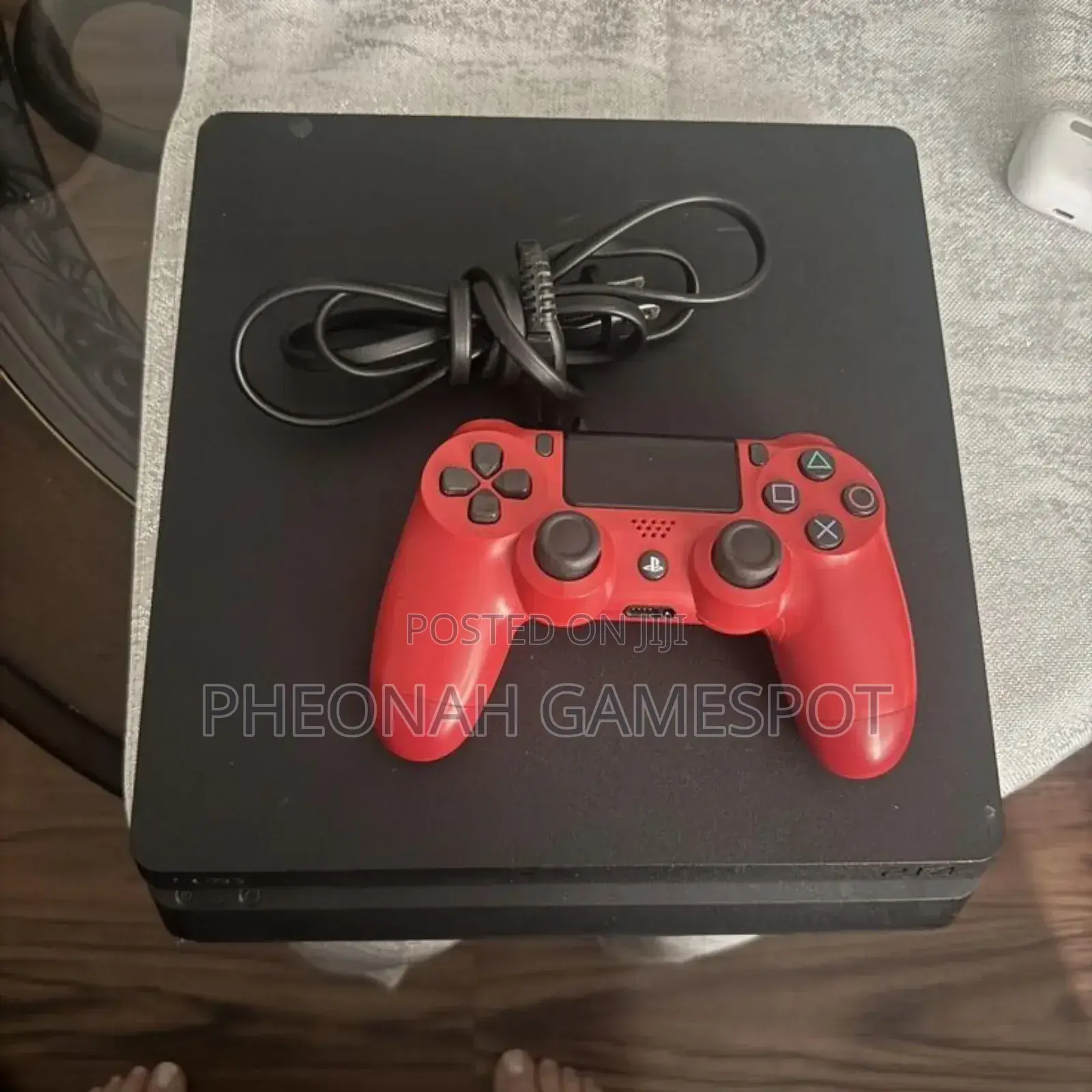 Playstation 4 Slim: 13 Games, 2 Pads. Fc26. Don't Be Left in the Past.