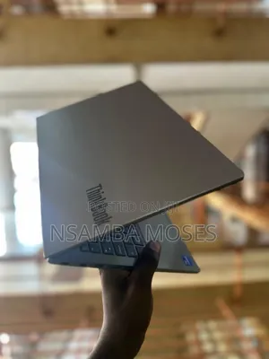 Laptop Lenovo ThinkBook 15 16GB Intel Core I7 HDD+SSD 256GB