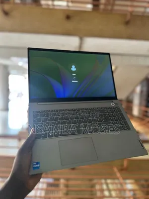 Laptop Lenovo ThinkBook 15 16GB Intel Core I7 HDD+SSD 256GB