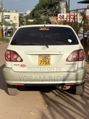 Toyota Harrier 2.2 16V 2002 White