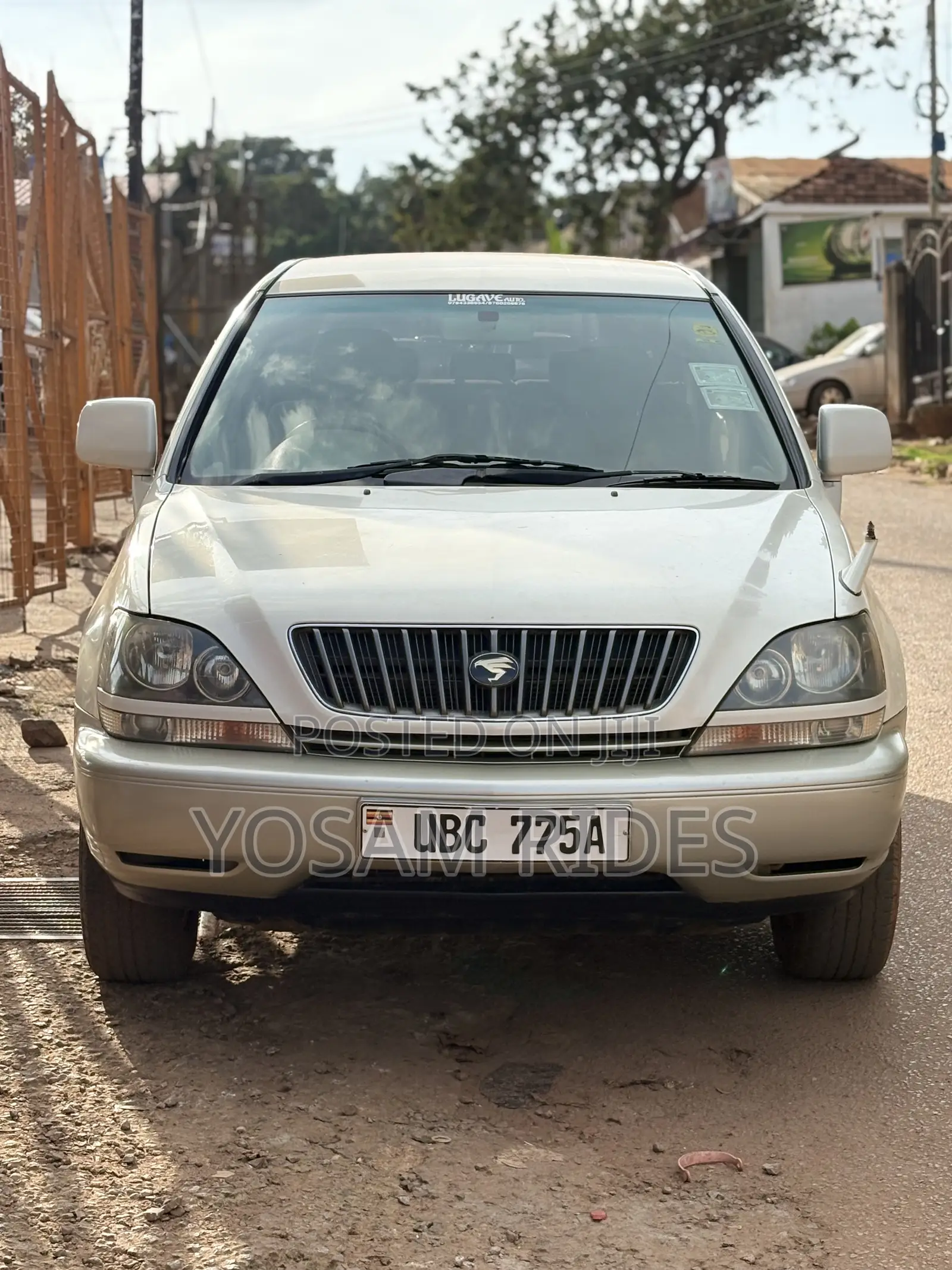 Toyota Harrier 2.2 16V 2002 White