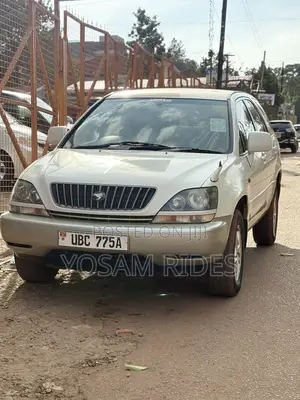 Toyota Harrier 2.2 16V 2002 White