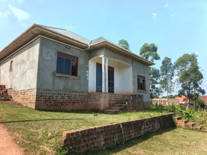 4bdrm House in Mukono Kyetume, Central Division for sale