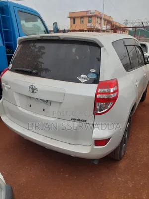 Toyota RAV4 2012 White