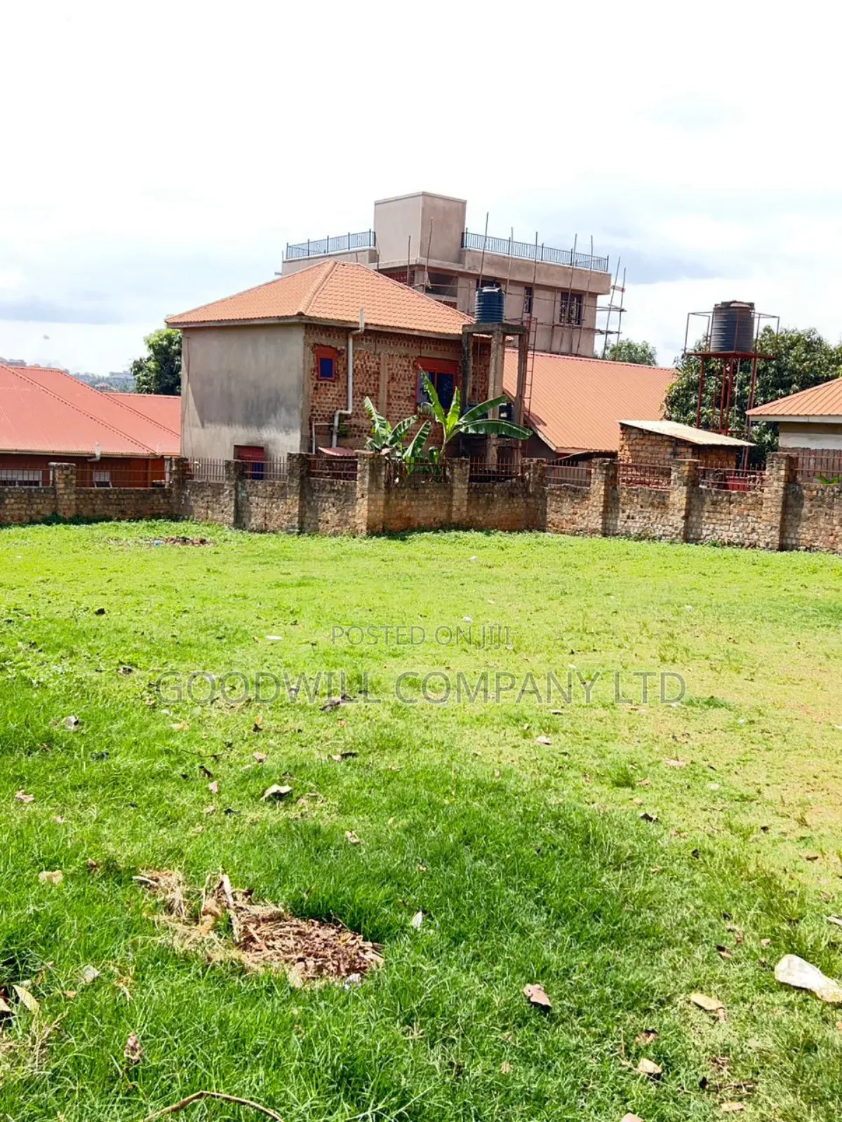 3bdrm House in Bwebajja Entebbe, Central Division for sale