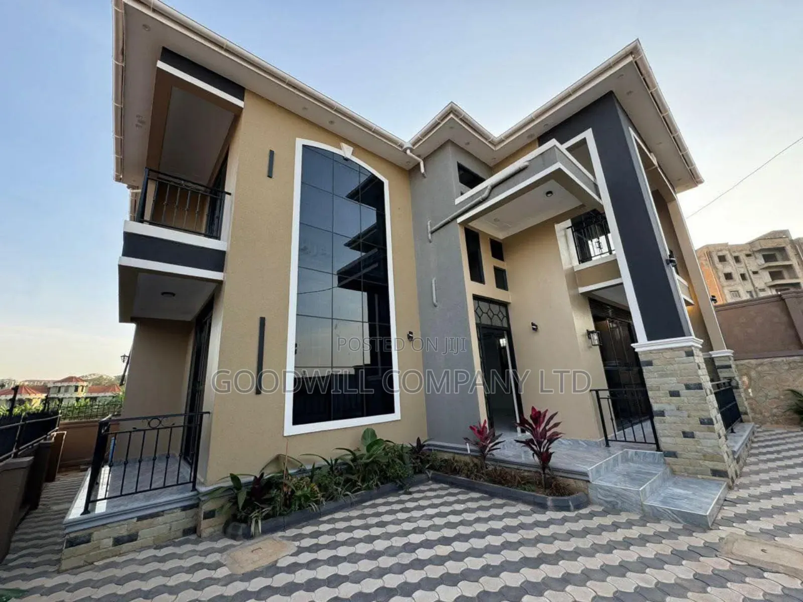 5bdrm Mansion in Kyanja, Central Division for sale