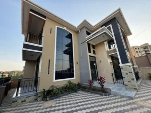 5bdrm Mansion in Kyanja, Central Division for sale