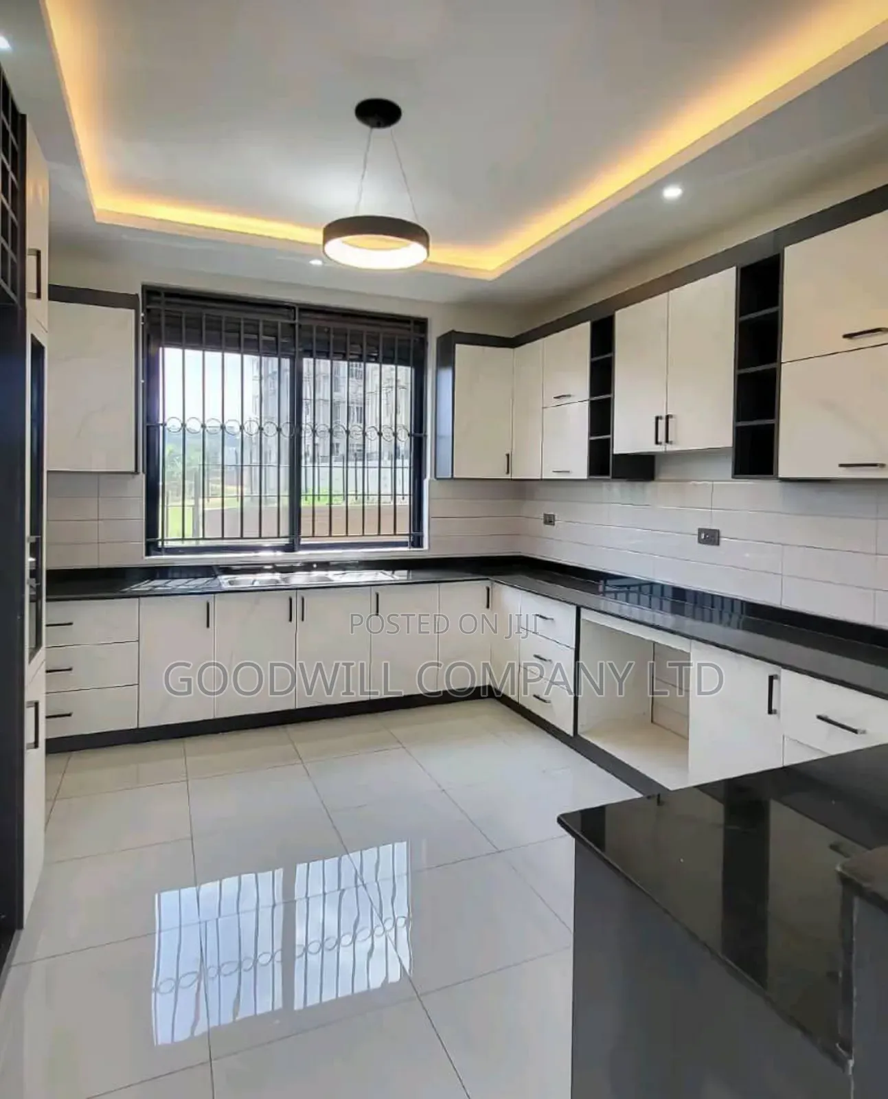 5bdrm Mansion in Kyanja, Central Division for sale
