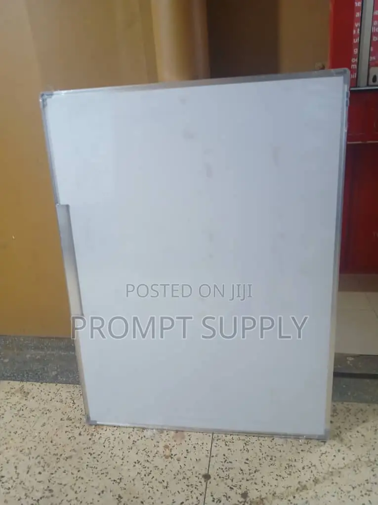 90x120cm Double -Sided Whiteboard With 1 Packet of Markers Eraser