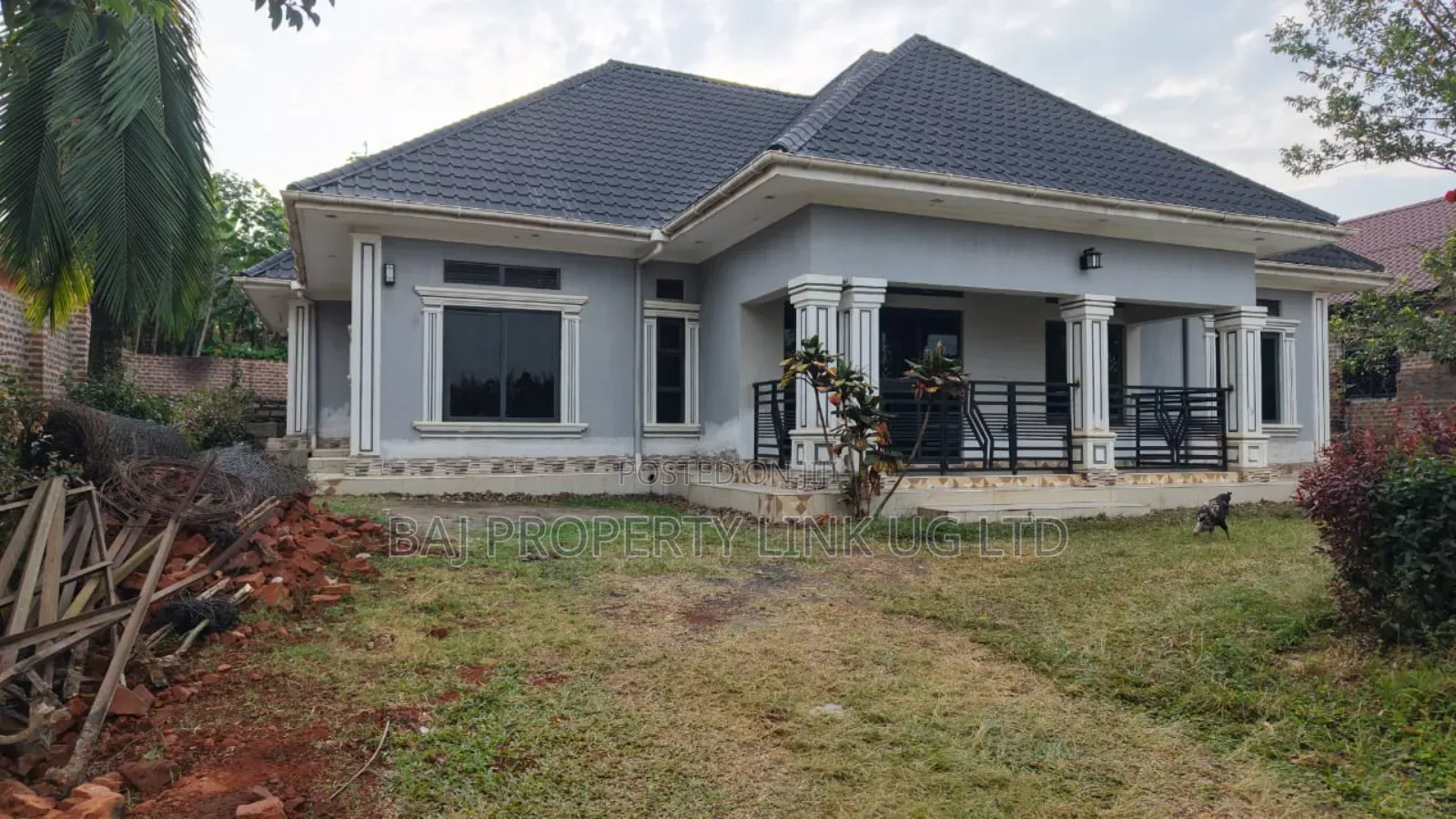 6bdrm Bungalow in Baj Property Link, Kabalore for sale