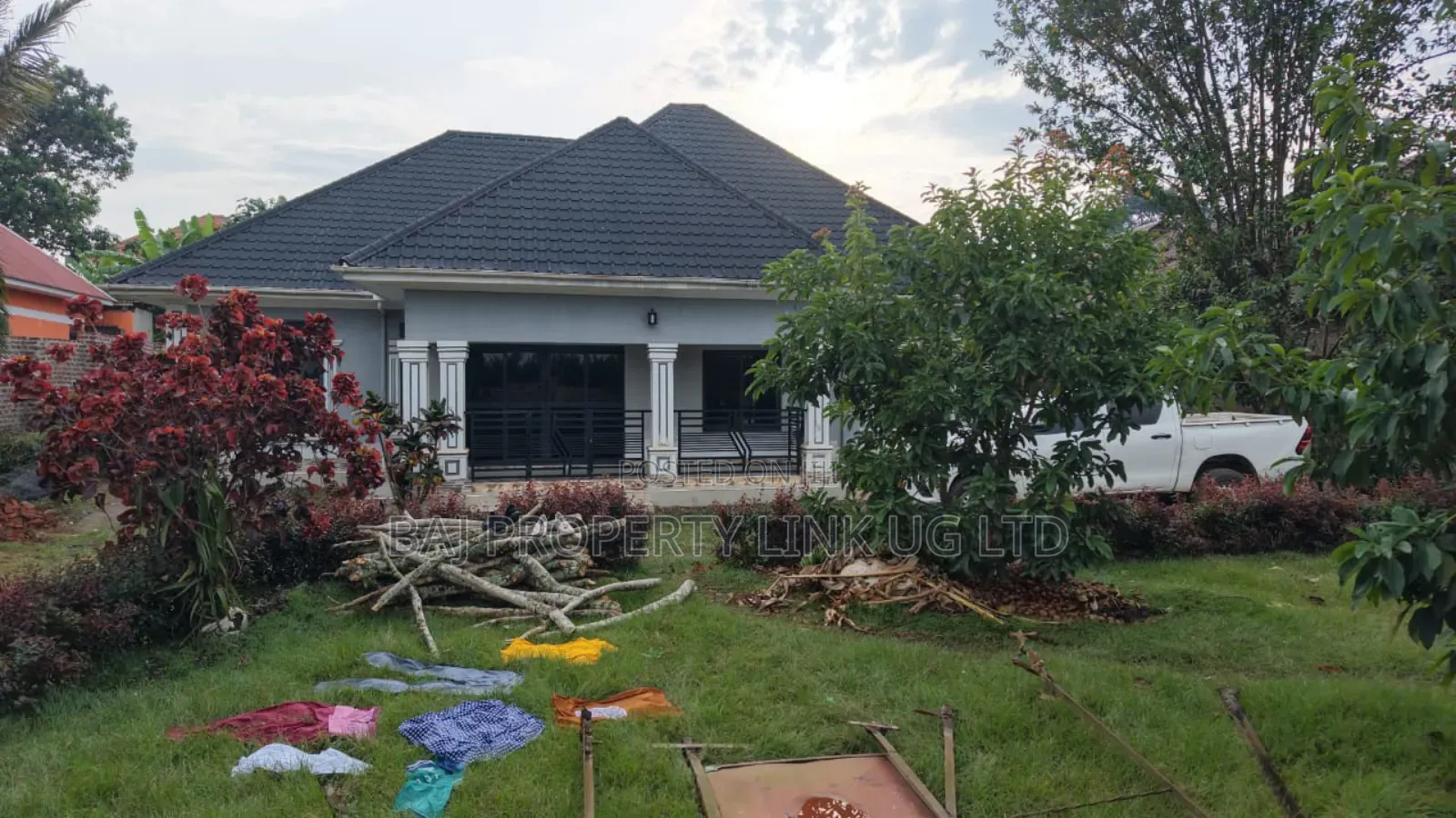 6bdrm Bungalow in Baj Property Link, Kabalore for sale