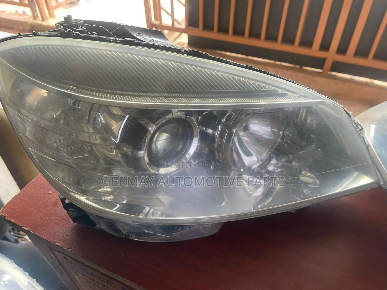 Mercedes Benz W204 C200 Headlight
