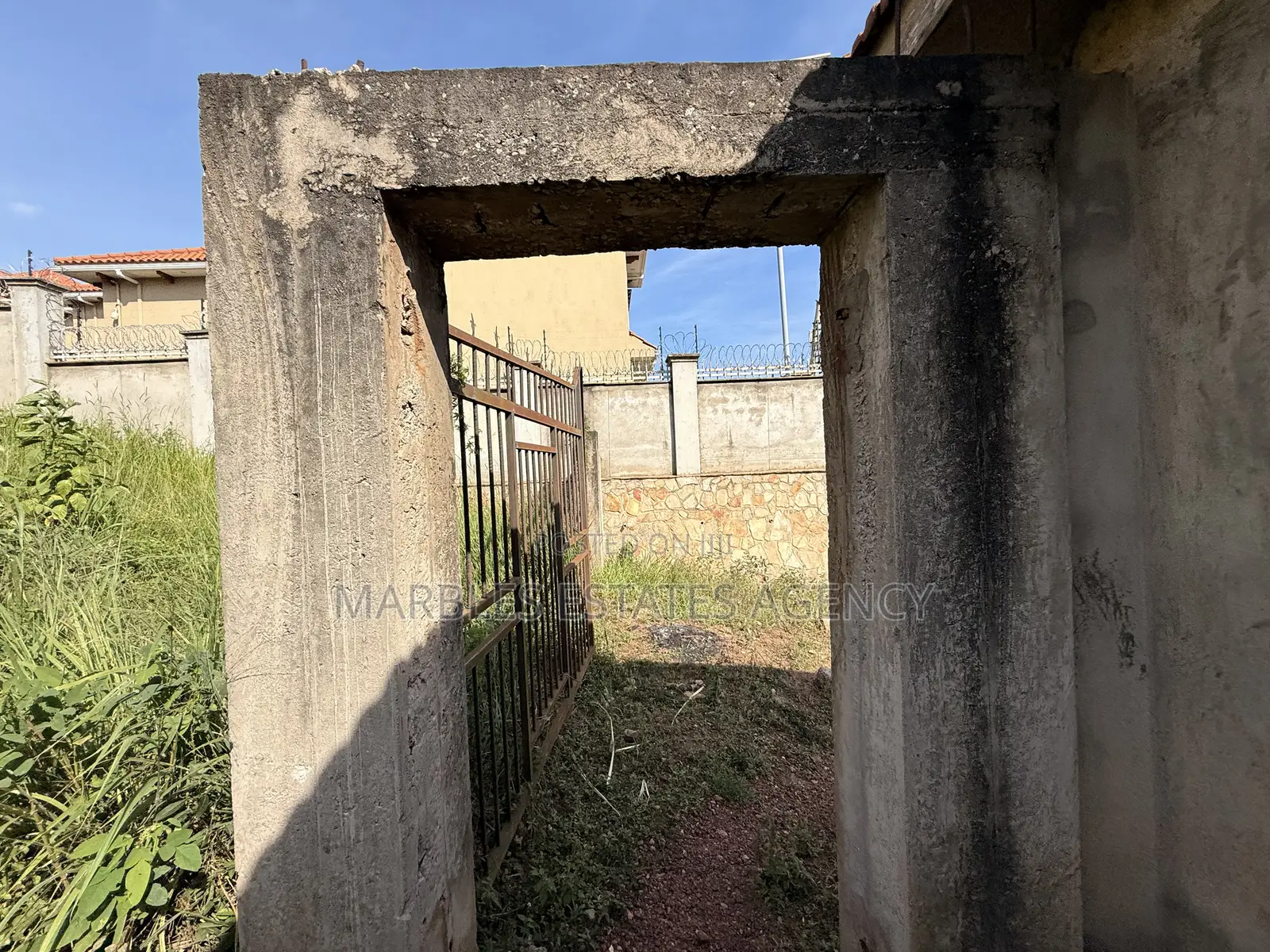 1 Acre Land for Sale in Lubowa Access Well Tarmac