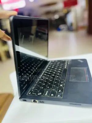 Laptop Lenovo Yoga 11e 4GB Intel Celeron SSD 128GB