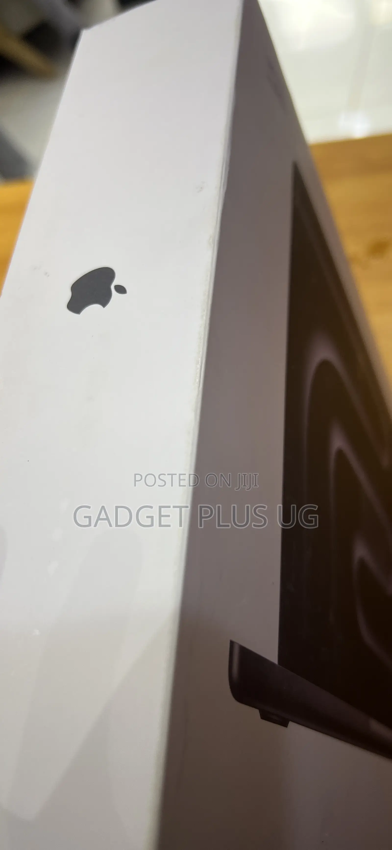 New Apple Macbook Pro 2025 M5 14-Inch 16GB Apple M5 HDD+SSD 512GB