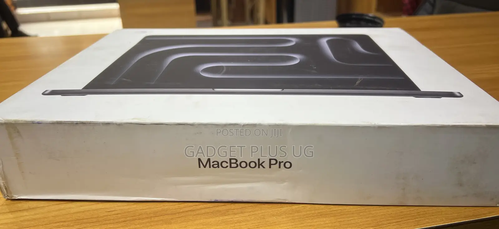New Laptop Apple MacBook Pro 24GB Apple M5 HDD+SSD 1T