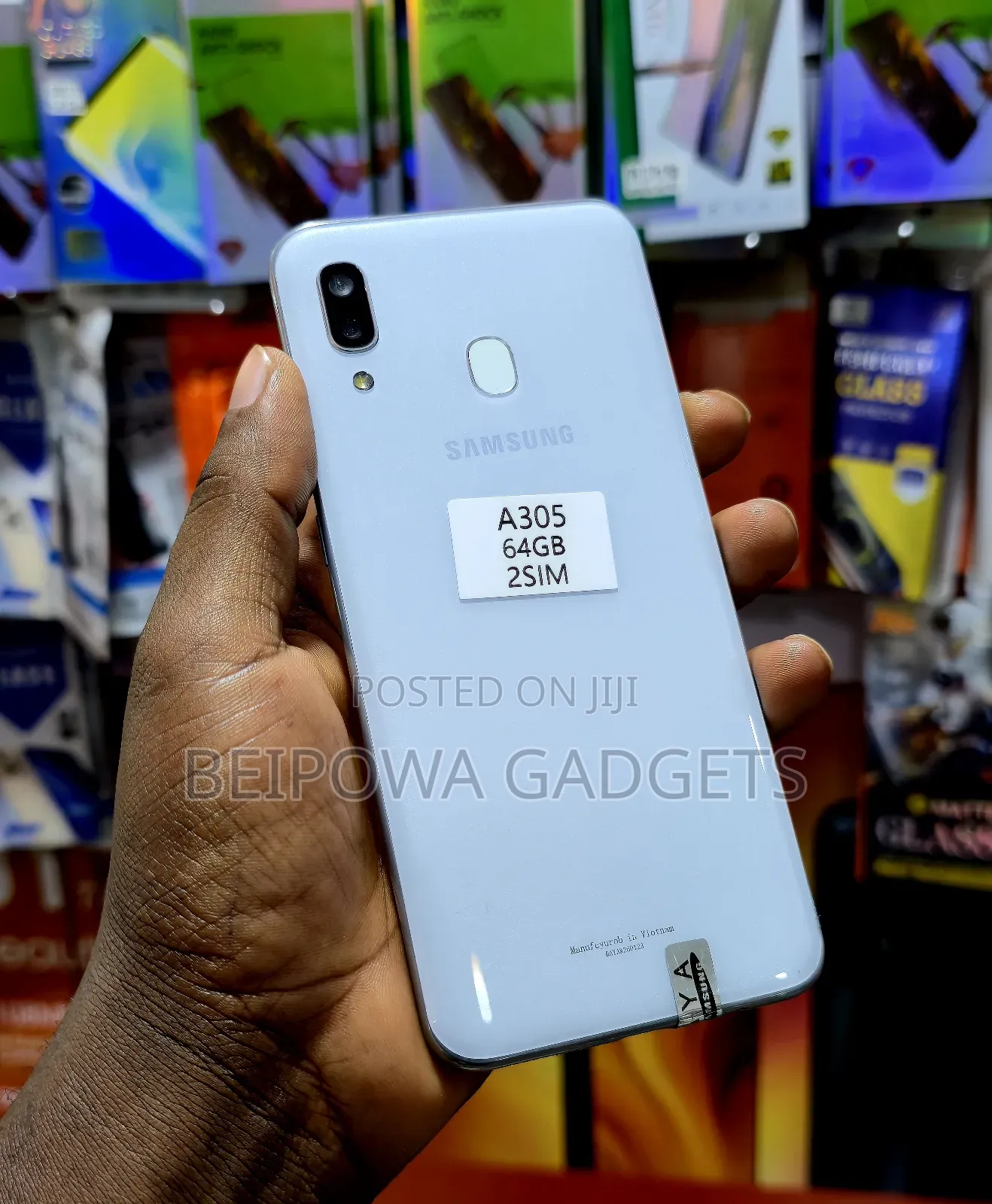 New Samsung Galaxy A30 64 GB White