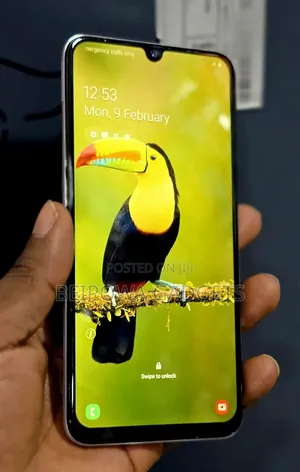 New Samsung Galaxy A30 64 GB White