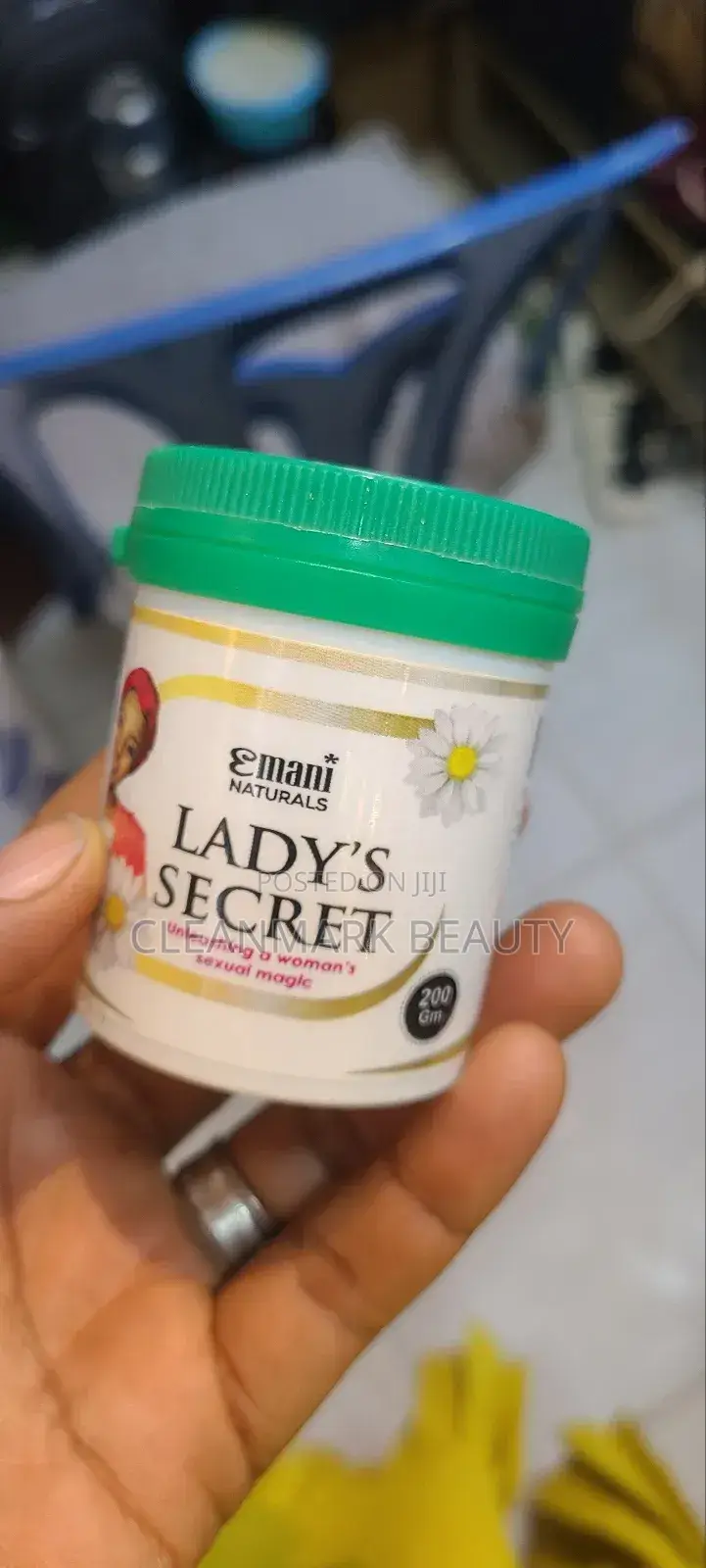 Lady's Secret (Water Secretion)